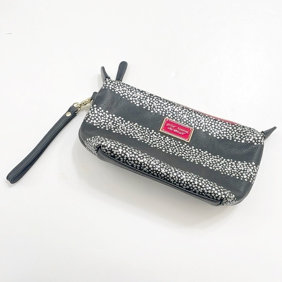 Betsey Johnson star print wristlet - Picture 4 of 4